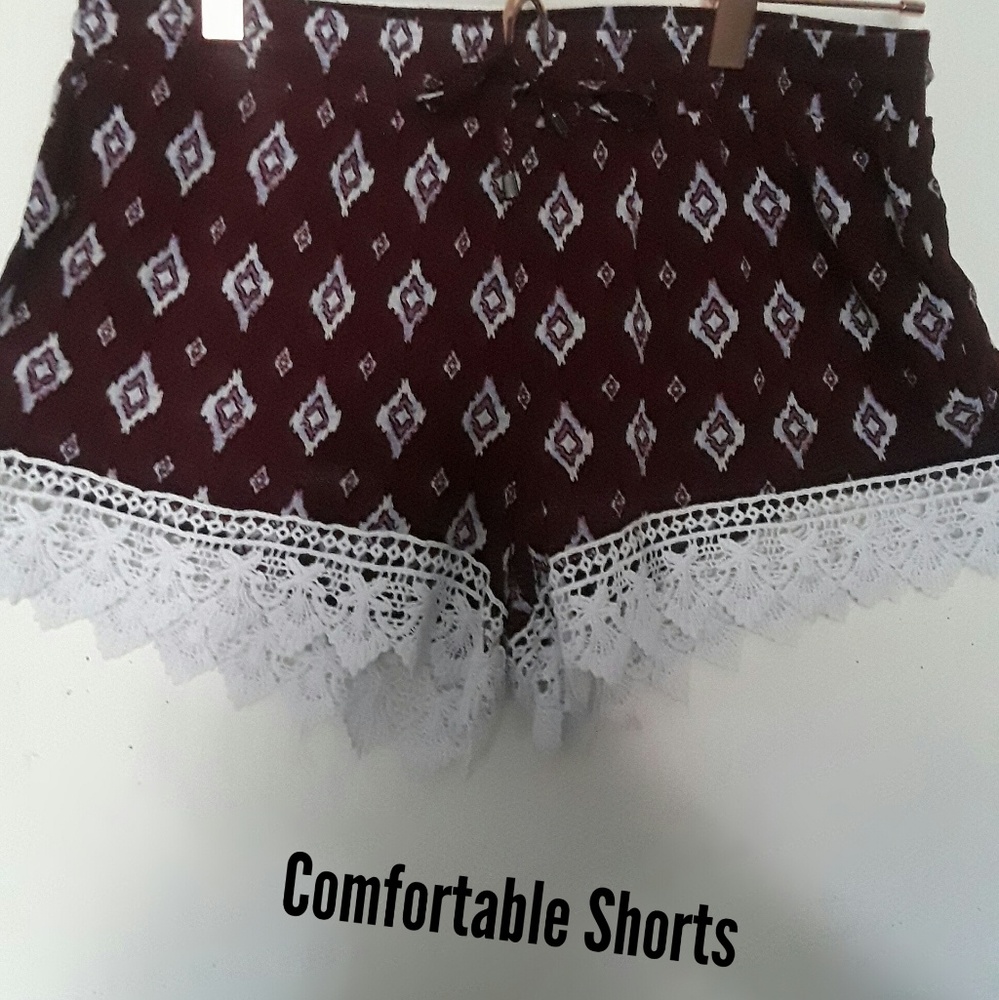 Breeze Ever LACE Trimmed Shorts👀